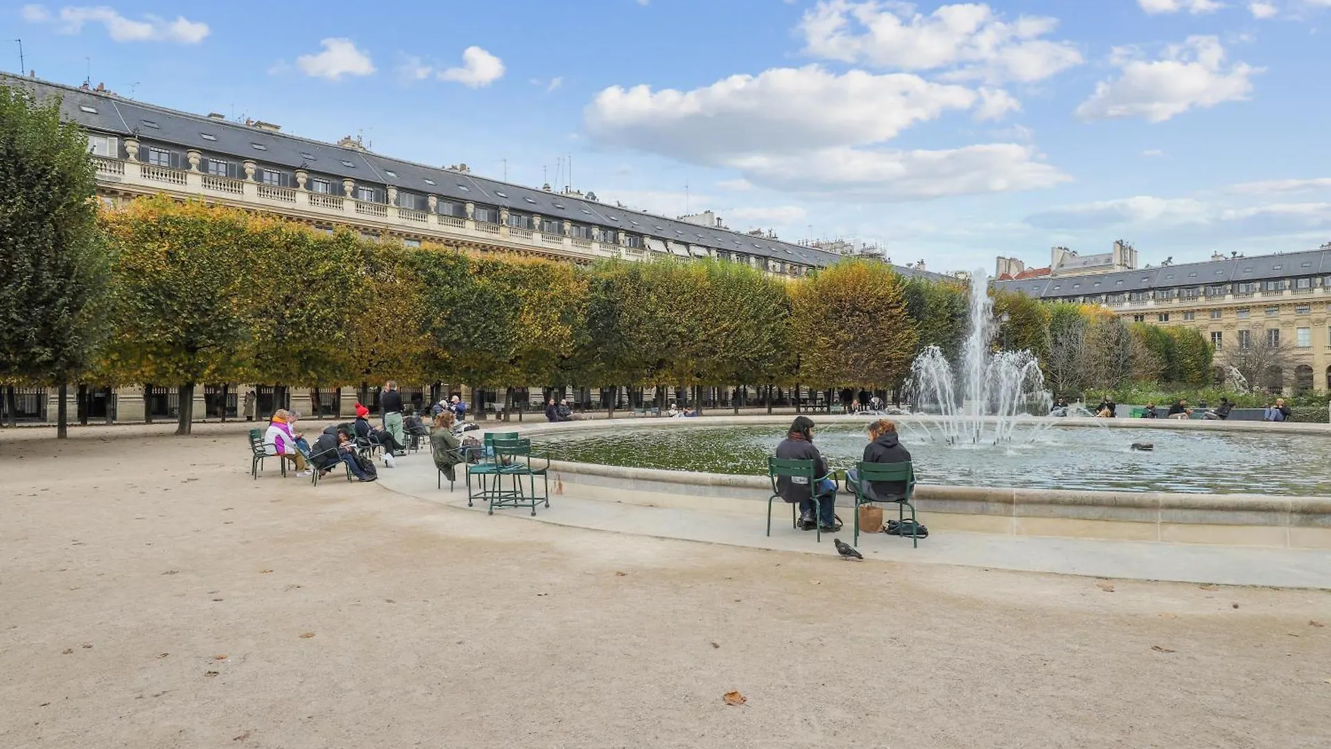 Lavie Maison Face Palais Royal Paris 0*,  Frankrig