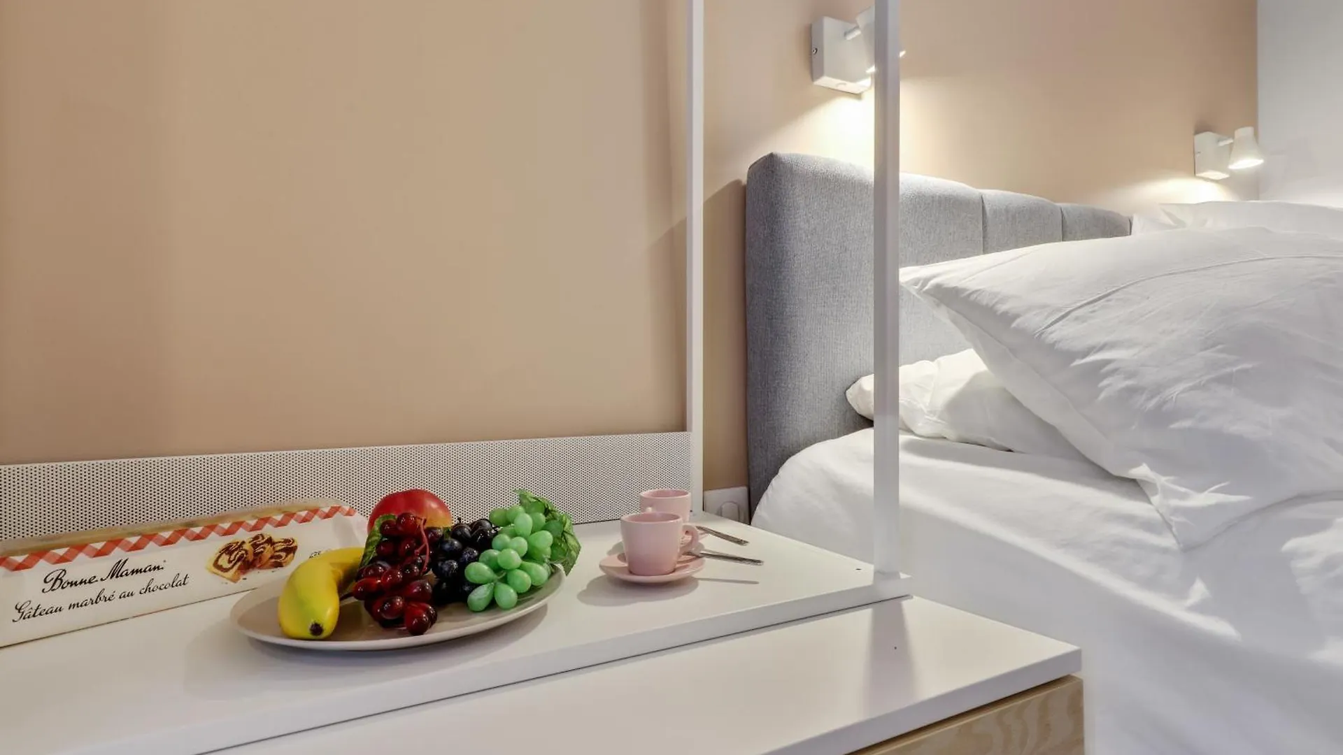 Lavie Maison Face Palais Royal Paris 0*,